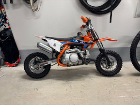 X-Motos Dirt Bike