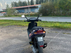 Aprilia SR