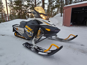 Ski-Doo MX Z