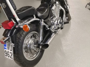 Suzuki Intruder