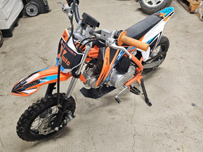 X-Motos Dirt Bike