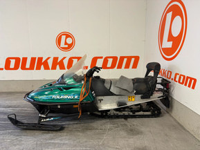 Ski-Doo Touring