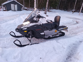 Ski-Doo Expedition
