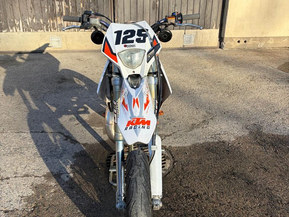 KTM 125