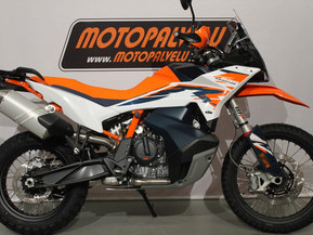 KTM 890