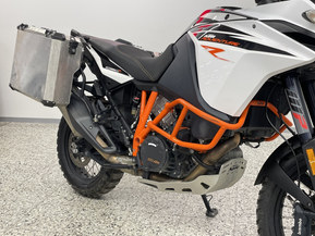 KTM 1090
