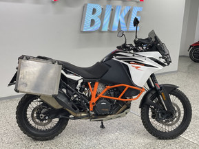 KTM 1090