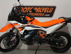 KTM 890