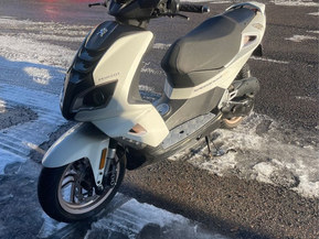 Peugeot Speedfight 4