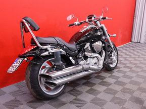 Suzuki Intruder