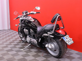 Suzuki Intruder