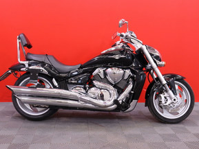 Suzuki Intruder