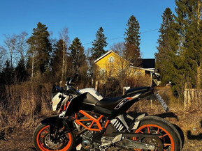KTM 390