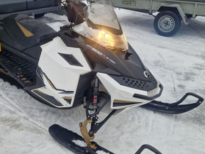 Ski-Doo Summit