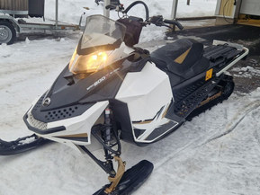 Ski-Doo Summit