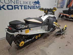 Ski-Doo MX Z
