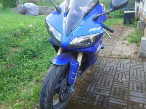 Yamaha YZF-R1