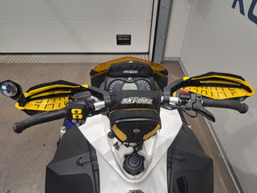 Ski-Doo MX Z