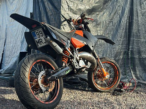 KTM 125