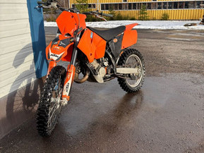 KTM 125