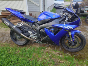 Yamaha YZF-R1