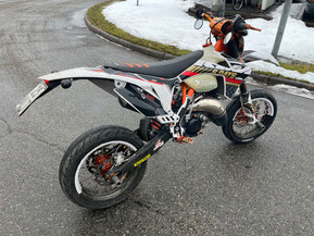 KTM 125