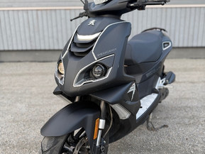 Peugeot Speedfight 4