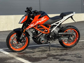 KTM 390