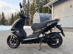 Peugeot Speedfight 4