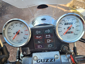 Moto Guzzi 750 Nevada Classic