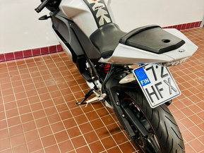 Yamaha YZF-R