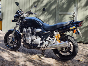 Yamaha XJR