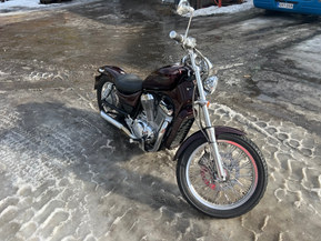 Suzuki Intruder