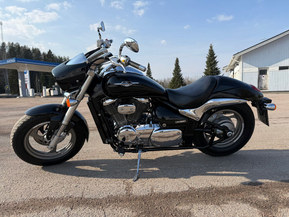 Suzuki Intruder