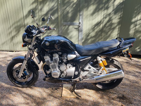 Yamaha XJR