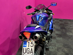 Yamaha YZF-R1