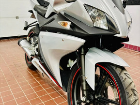 Yamaha YZF-R