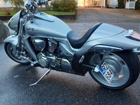 Suzuki Intruder