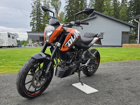 KTM 125