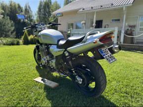 Yamaha XJR