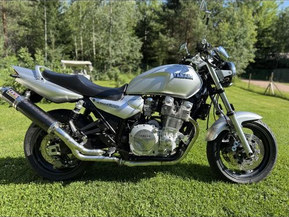 Yamaha XJR