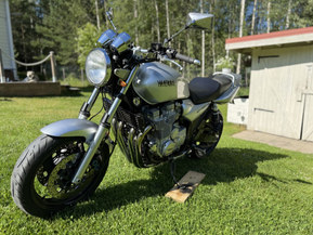 Yamaha XJR