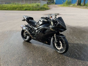 Yamaha YZF-R1