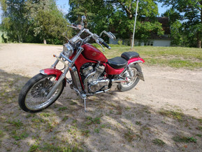 Suzuki Intruder