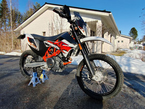 KTM 690