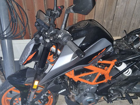 KTM 390