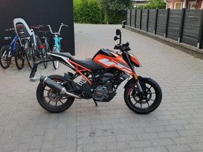 KTM 125