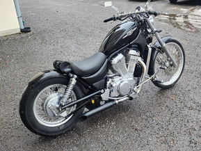Suzuki Intruder