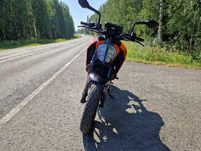 KTM 125
