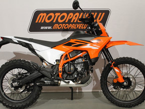 KTM 390